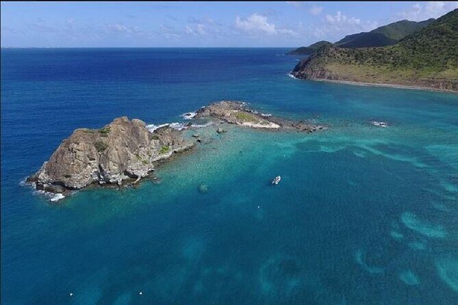 Anguilla - Discovery Speed Boat tour - The crew: Safety-first fun and a steady open-bar rhythm