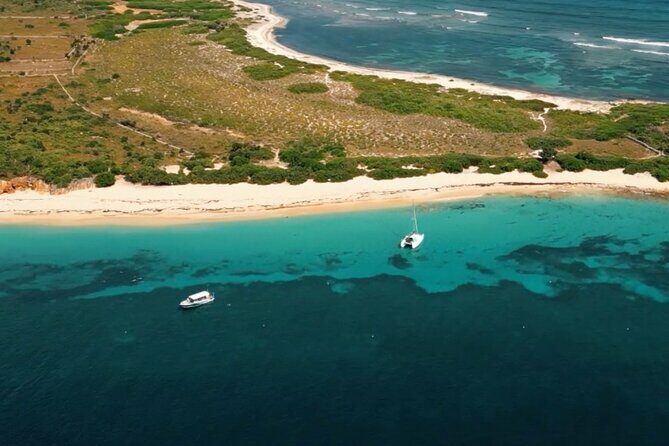 Catamaran Day Sail - Where you check in and when the day starts