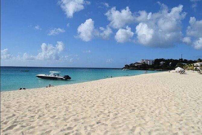 Private Speedboat Charter: St Maarten to Anguilla - Little Bay in the Anguilla Marine Park: boat-only access and turtle odds