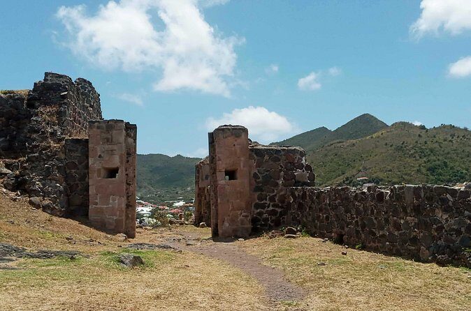 St.Martin-St.Maarten: Small Group, History & Cheese Tasting Tour - Dutch Cheese and Liquor Store: What the 1-Hour Tasting Really Adds