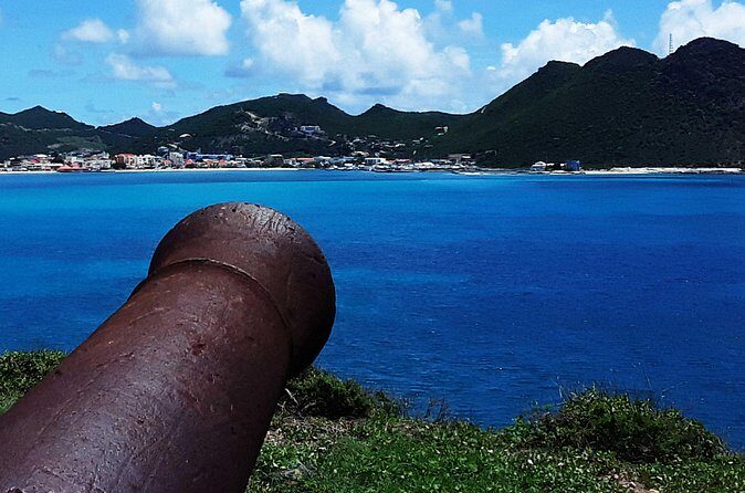 St.Martin-St.Maarten: Small Group, History & Cheese Tasting Tour - Le Comptoir des Fromages: French Cheese and Wine for a Sweet Finish