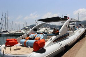 Yacht YES DARLING - Private Boat St Martin, St Barth & Anguilla - How the St Maarten / St Martin stop works: beaches and anchor time